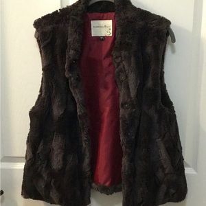 Faux Fur Vest NEW BLOSSOM & CLOVER size Large